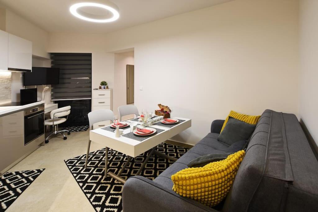 Uni Cozy City Apartment Rhodes City المظهر الخارجي الصورة